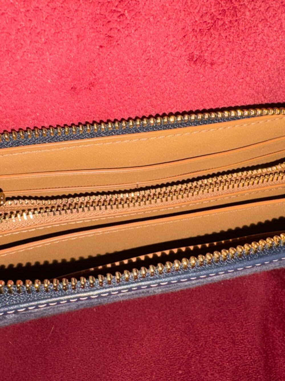 COACH zip around wallet with strap - Picture 5 of 6